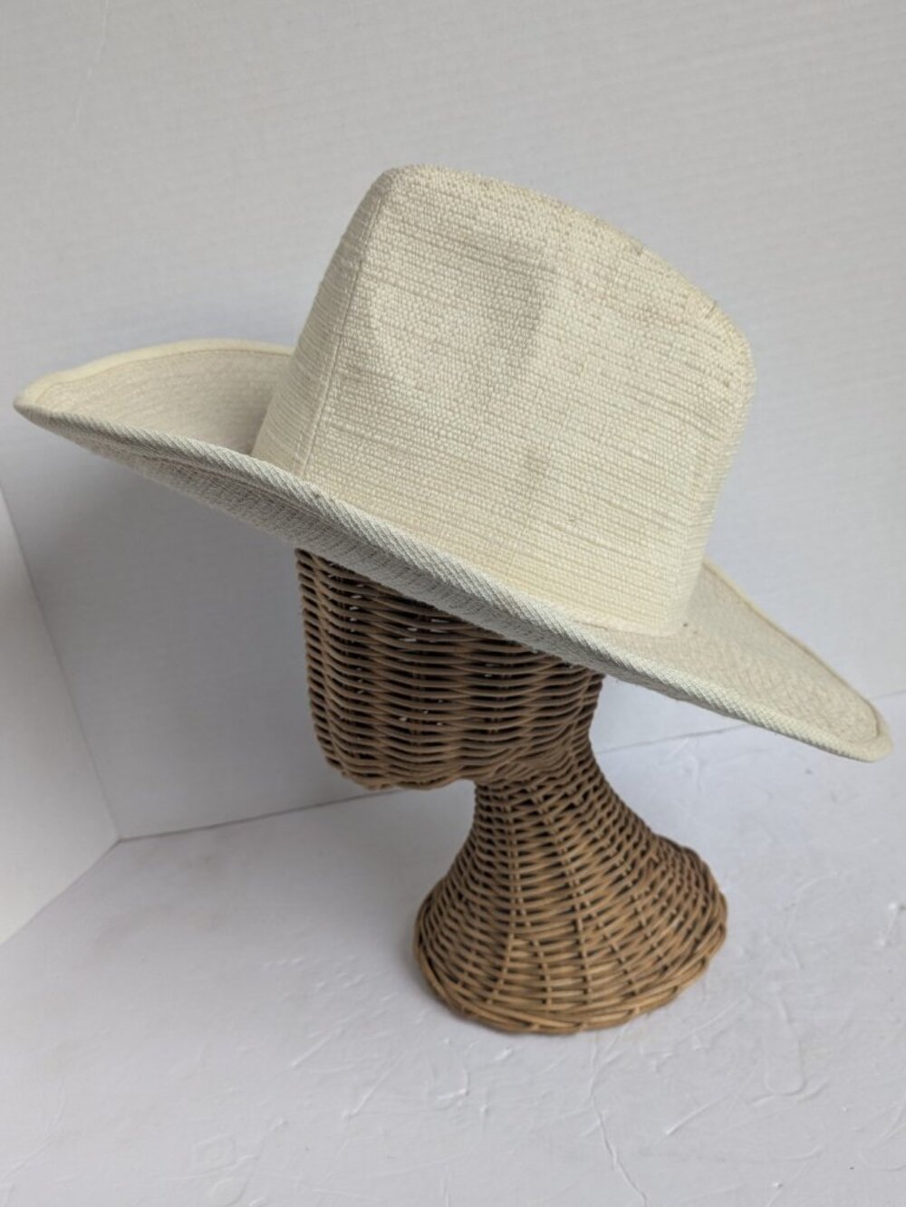 Vintage 70s Beco Western Cowboy Hat Off White Woven Canvas Large 7 1/4 7 3/8